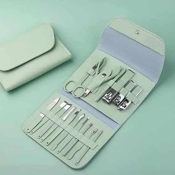 16-piece-manicure-pedicure-complete-set