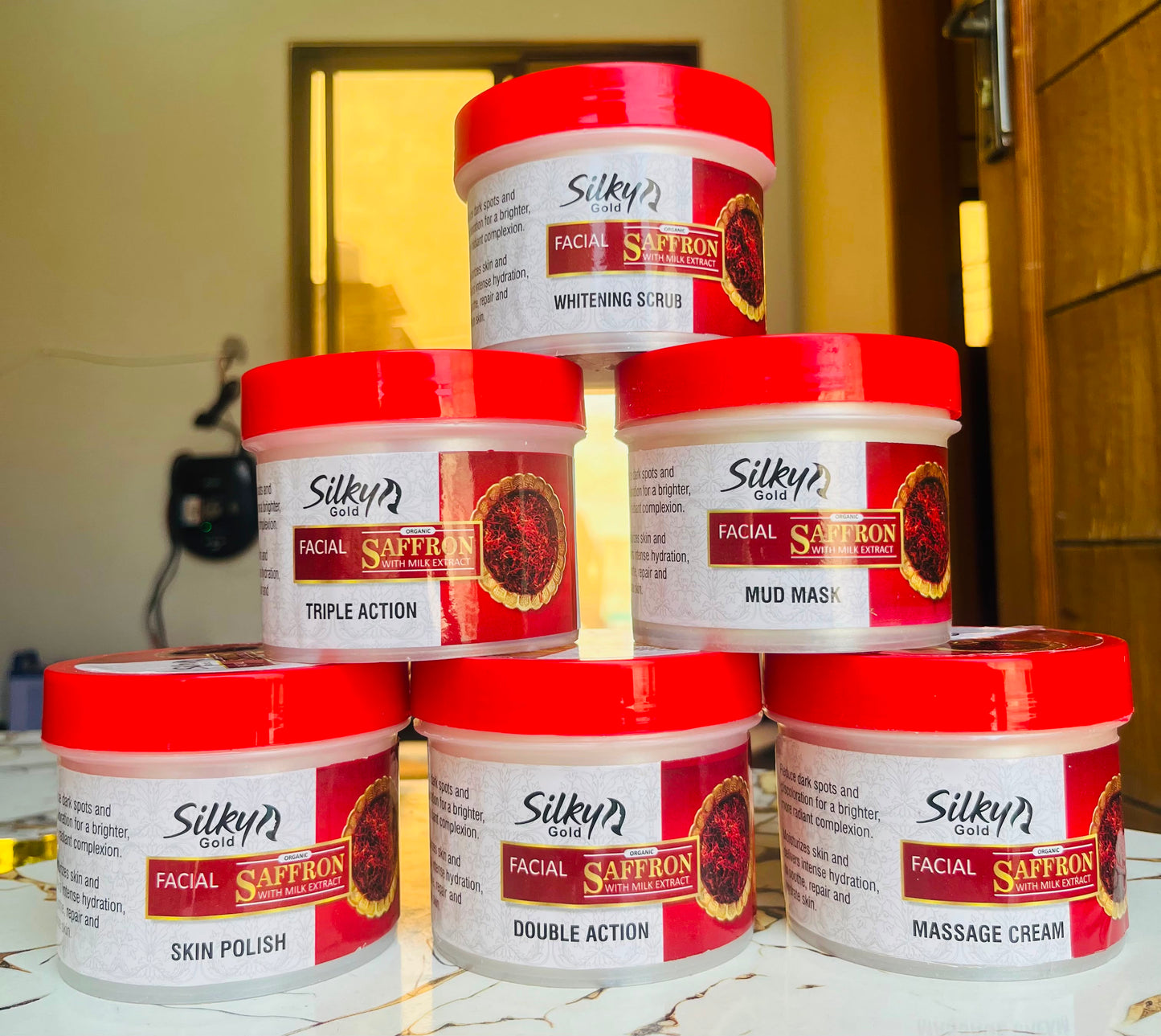 🌺 Silky Gold Saffron Facial Kit 6 Pcs (Buy 2 Get 1 Free)